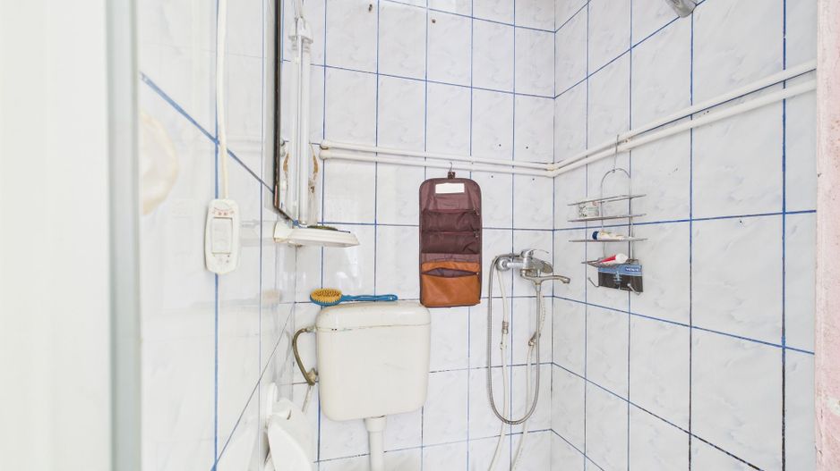 Garsonieră la parter zona UMT - Poză 7