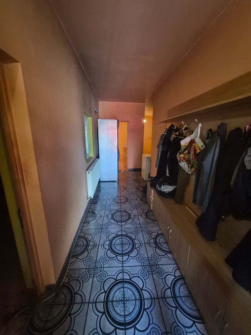 Vilă S+P+2 lângă Dragonul Roșu -375 mp + subsol+magazin - Poză 18