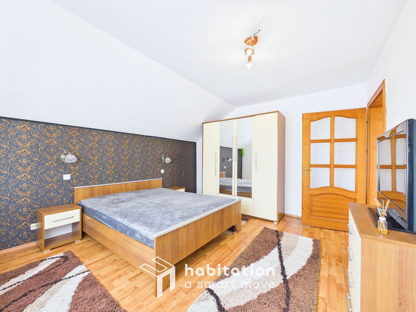 Casă ideală familie sau birou, cu curte și garaj | Braytim - Fratelia - Poză 14