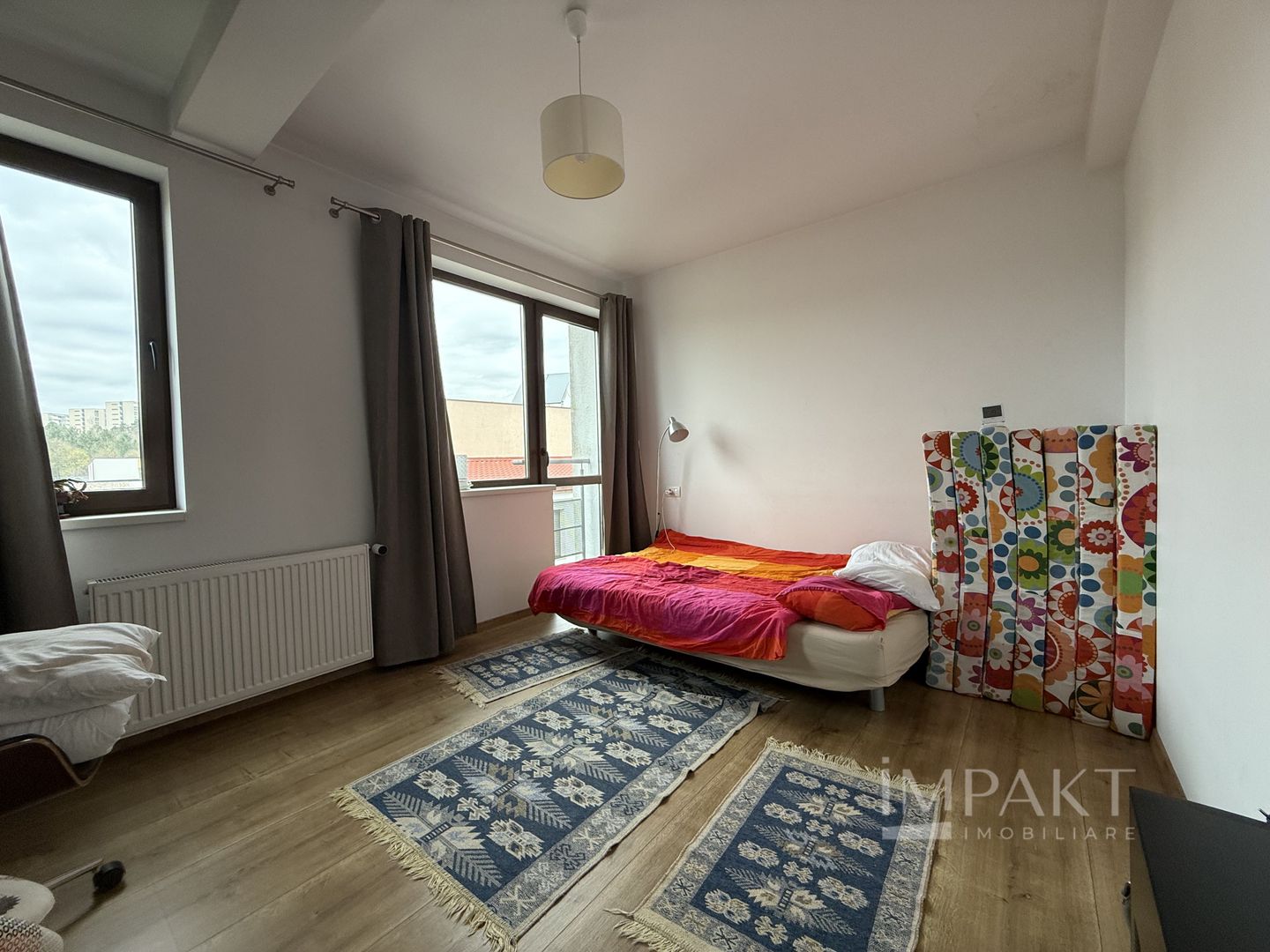 Casa insiruita deosebita cu 5 camere in cartierul Sopor - Poză 8