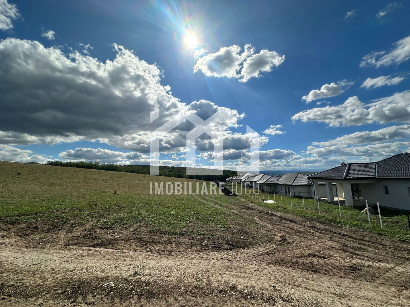 Teren intravilan 2.900 mp – Jucu de Sus, zona Luminiș - Poză 4
