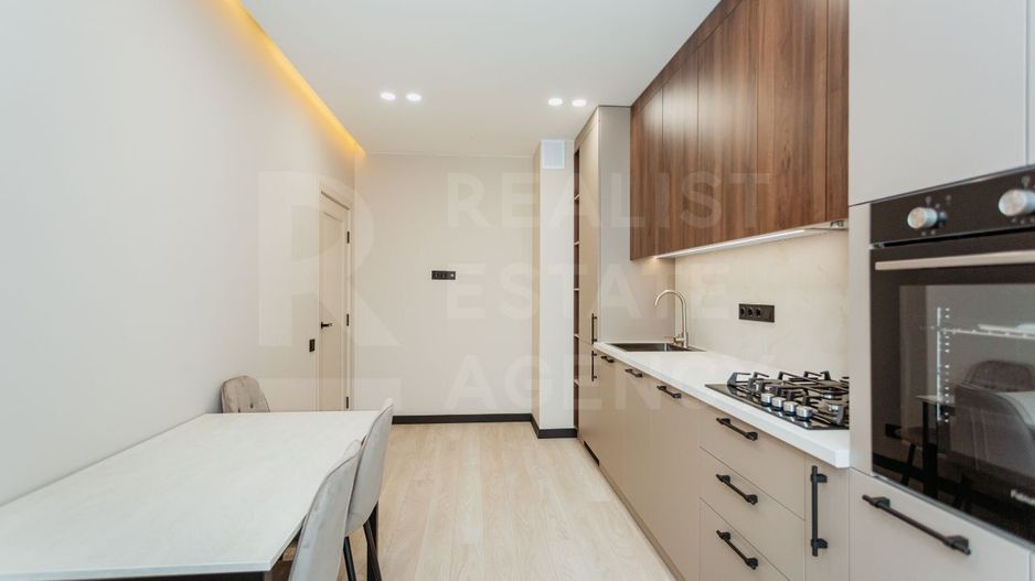 Vânzare apartament,1 camera, strada Valea Apelor, Botanica. - Poză 2