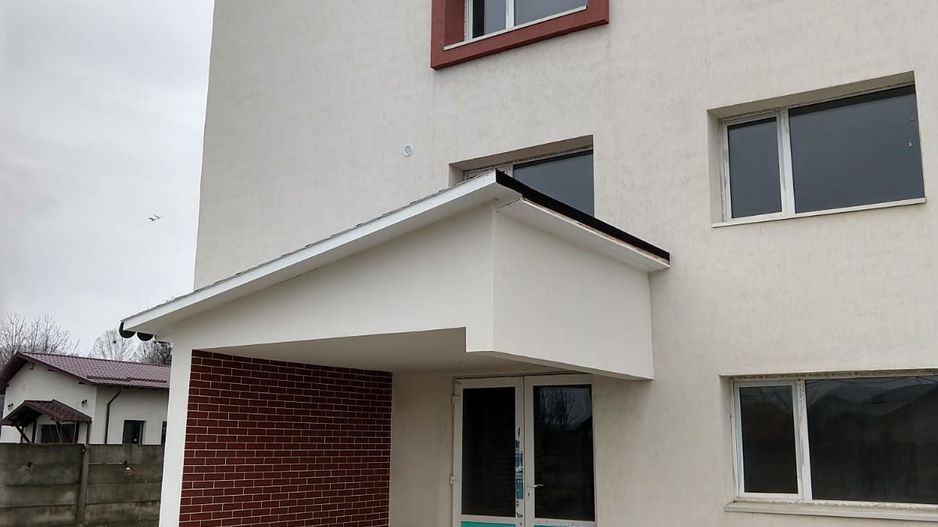 Camin de nefamilisti 98 camere Ploiesti Mihai Bravu - renovat - mobilat - utilat - Poză 2