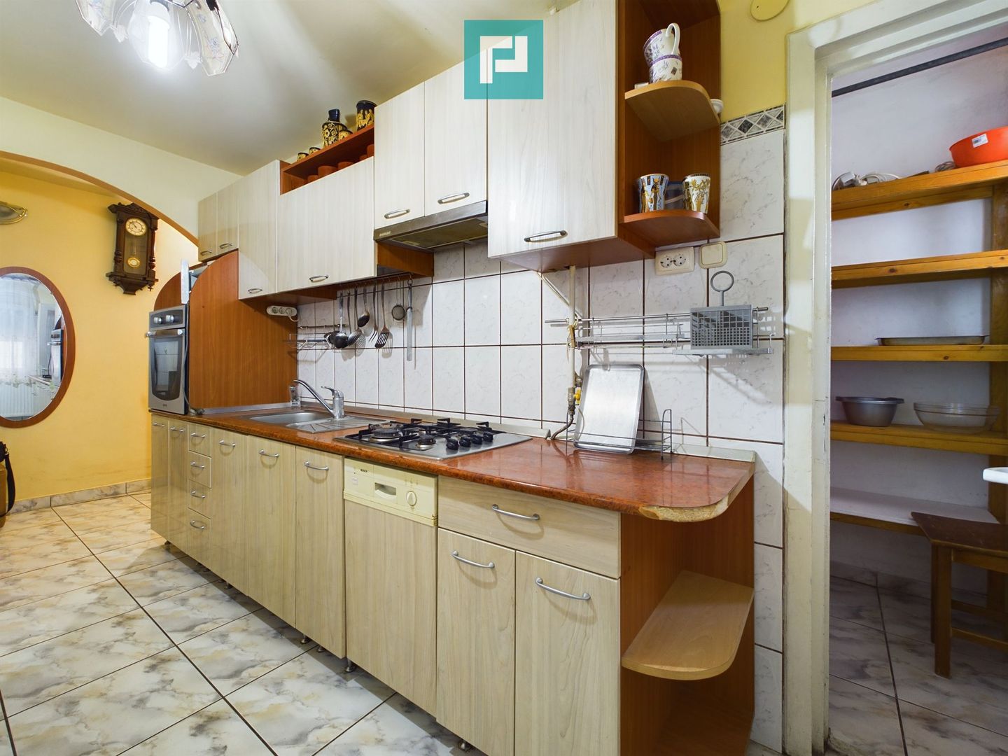 Apartament cu 4 Camere - Ideal pentru Familie - Poză 4