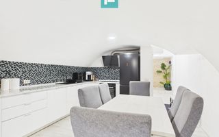 Apartament spațios cu 3 camere, zona centrală - Poză 9