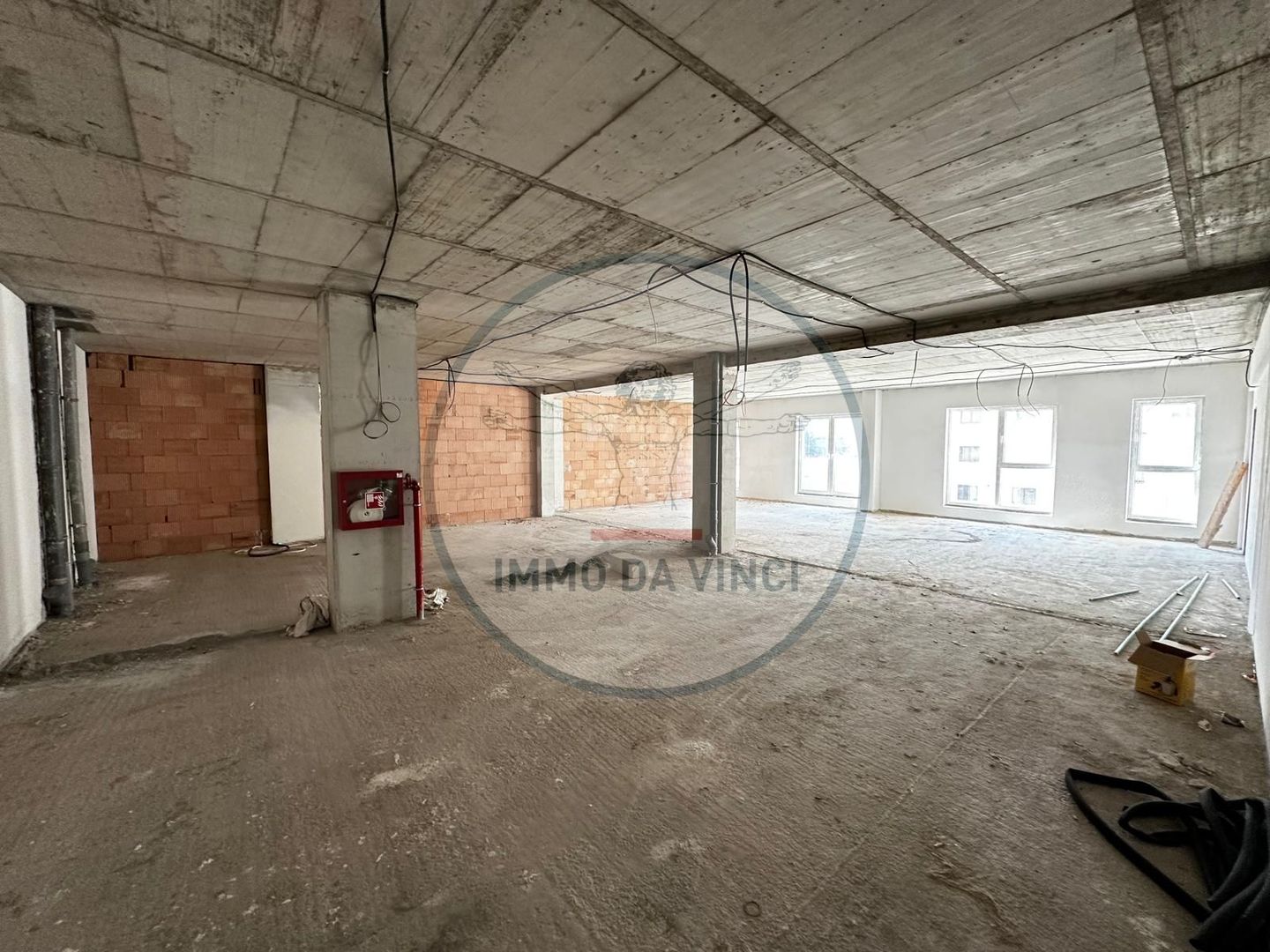 Spatiu comercial/birouri, 142 mp,194 mp cladire ultra moderna-Marasti - Poză 39