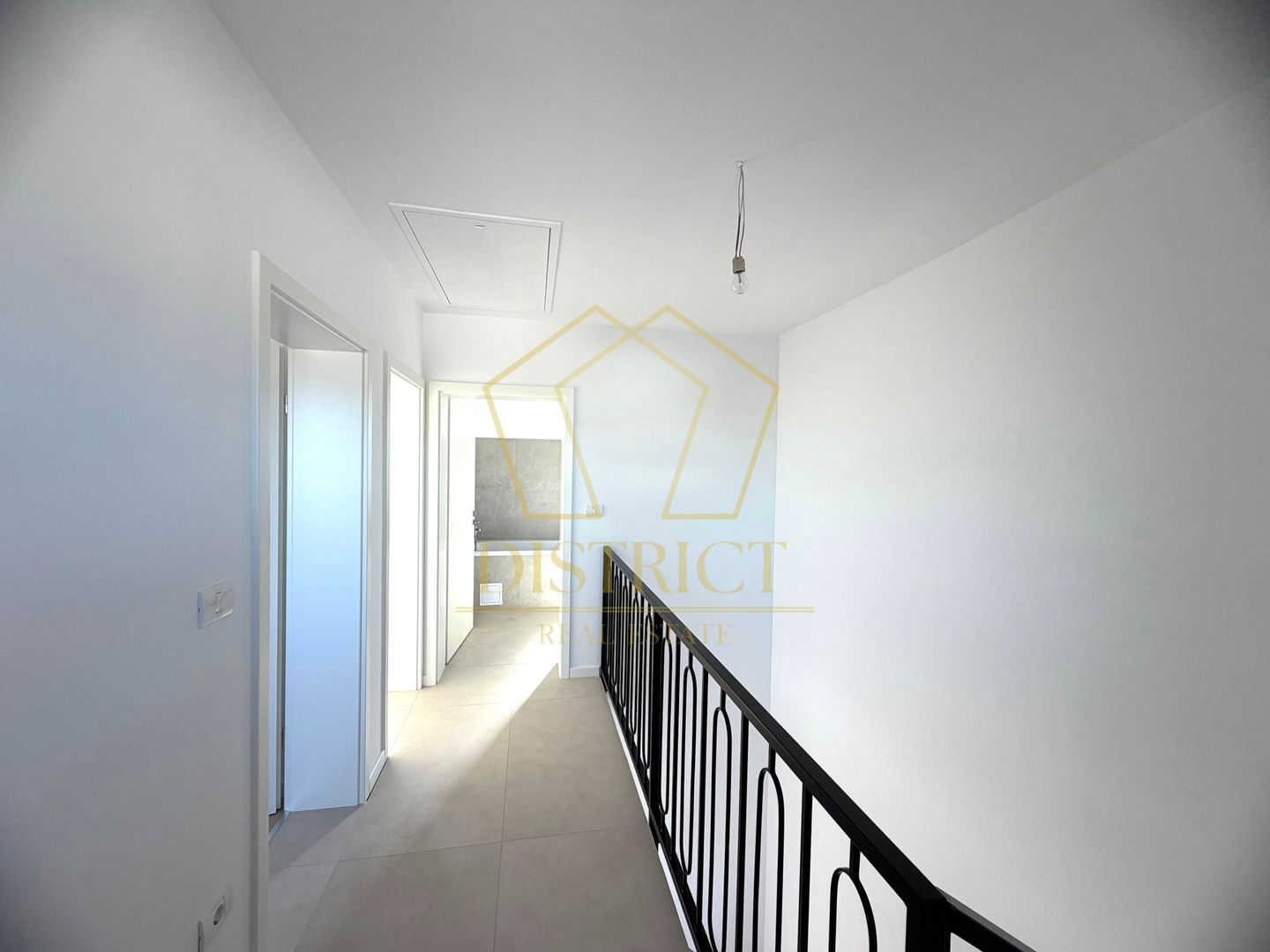 Duplex modern cu 3 camere despartit prin camera tehnica I Mosnita Noua - Poză 6