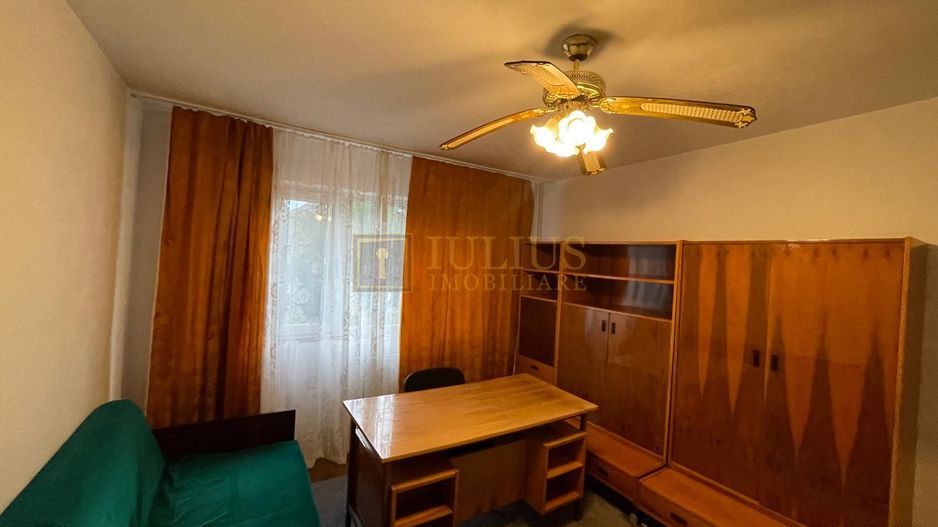 1 Camera ultracentral, in zona Medicina - Poză 1