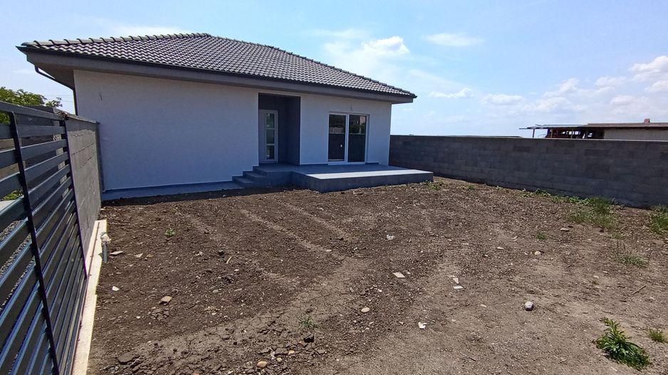 Sanandrei Casa Individuala Pe Parter, 3 Cam, Drum Asfaltat. Toate Utilitatiile - Poză 2
