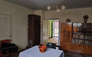 CASA DE VANZARE + ANEXE 2500 MP / PUTNA - Poză 4