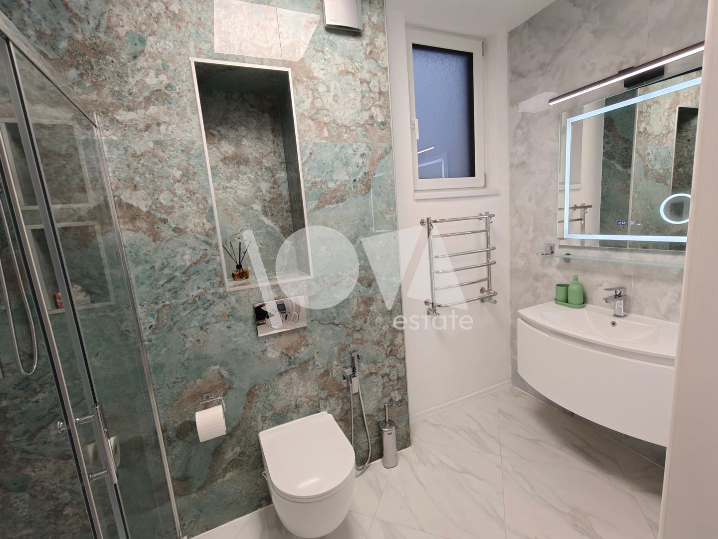 De închiriat Duplex 5 camere (parter + demisol) - vila Piata Romana - Poză 10