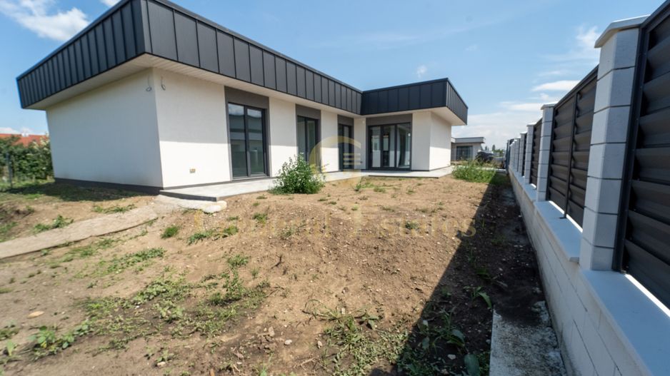 Casă modernă, parter, Halchiu – la doar 15 minute de Brașov - Poză 2