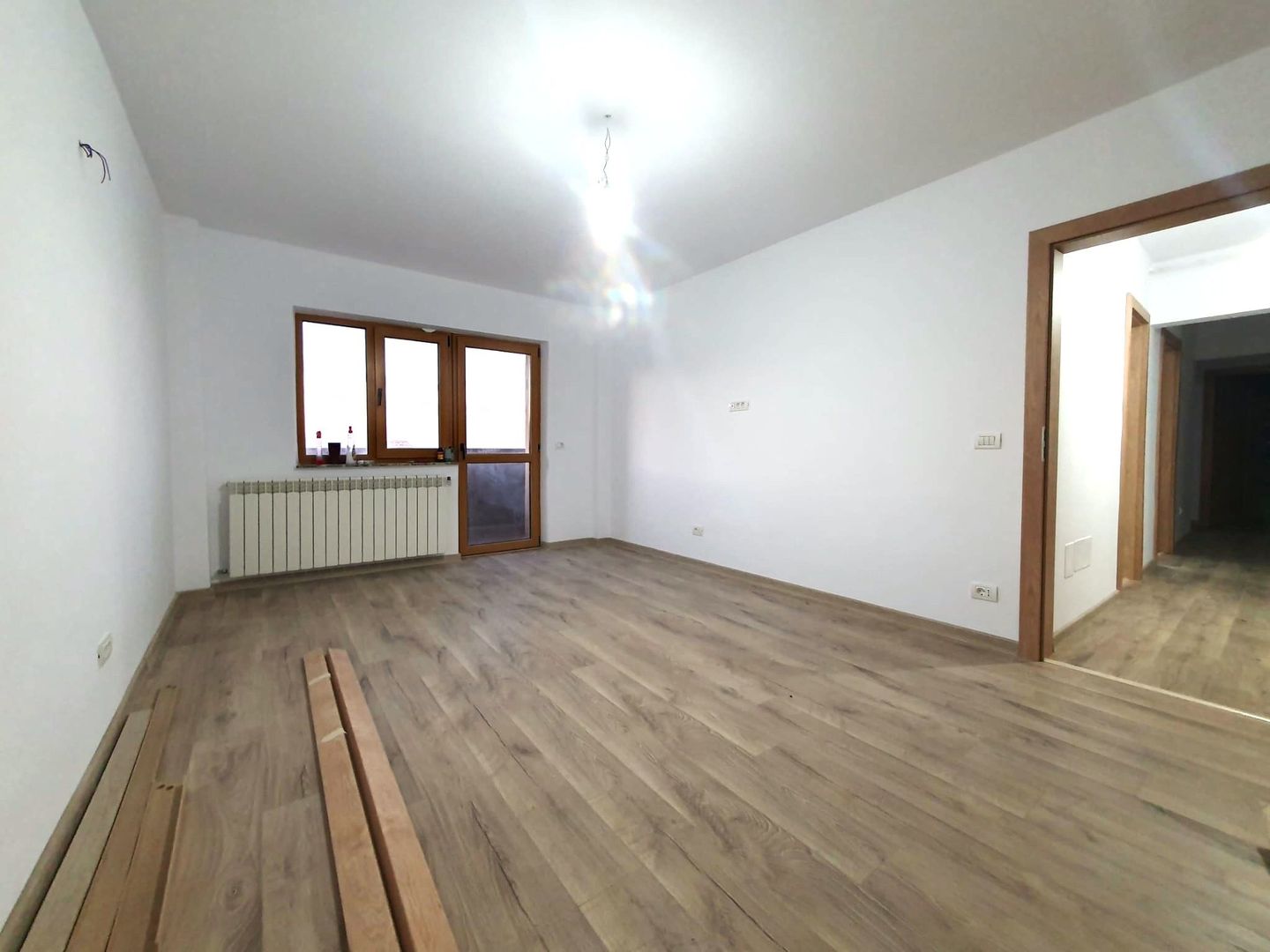 Apartament decomandat cu 3 camere, 66 mp., Calea București - Poză 3