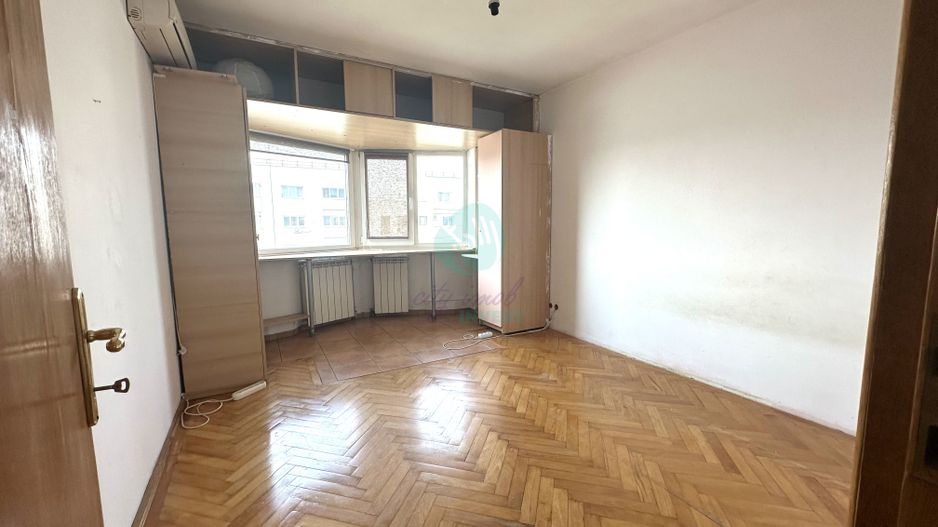 4 camere decomandate Cal Calarasilor - Poză 5