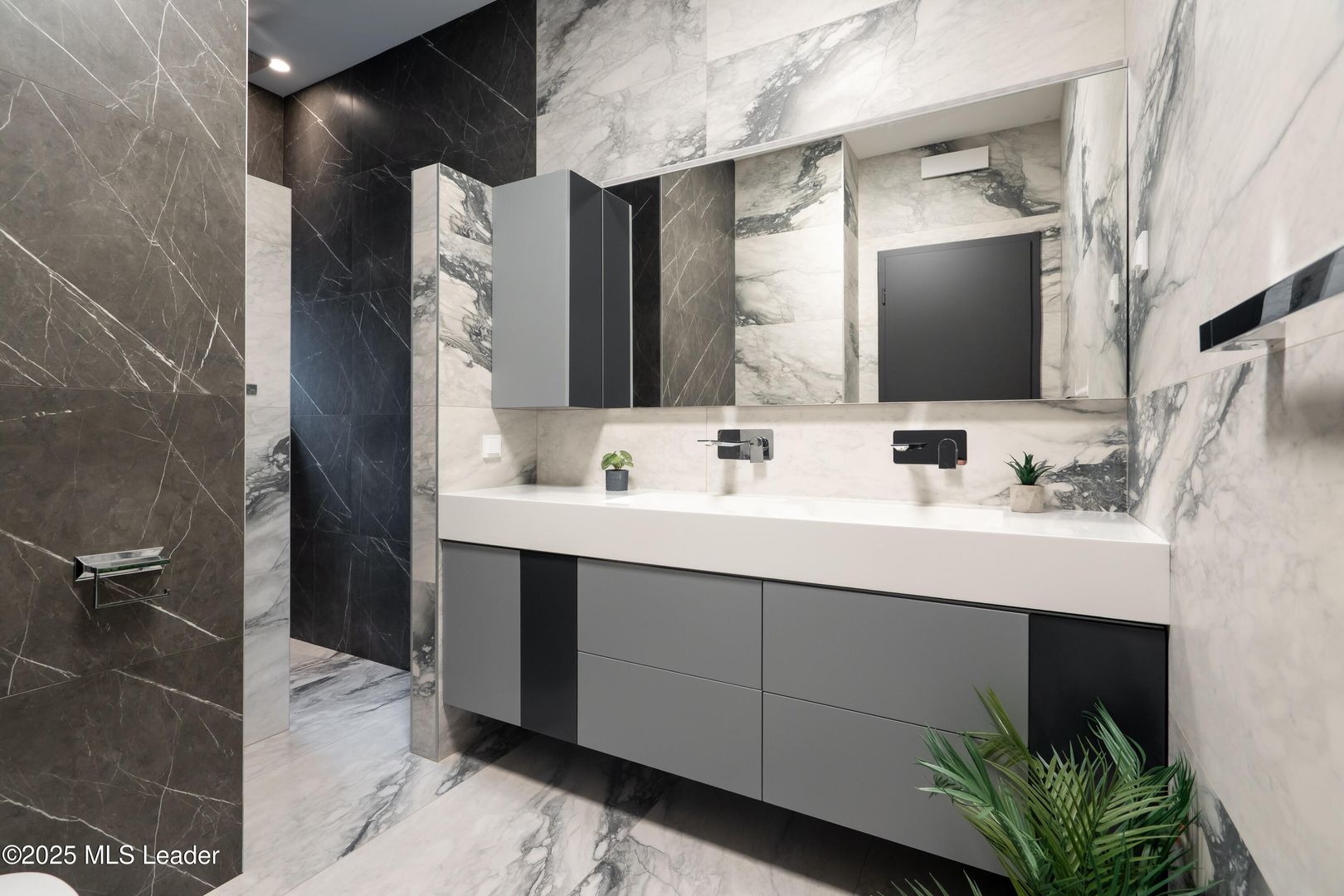 Smart-Home nZEB spectaculoasa Bucuresti Sector1 cu deschidere lac - Poză 37
