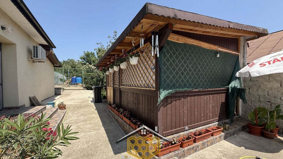 Casa individuala P+ Pod +Beci in sat Robanesti, 10 minute de Craiova - Poză 16