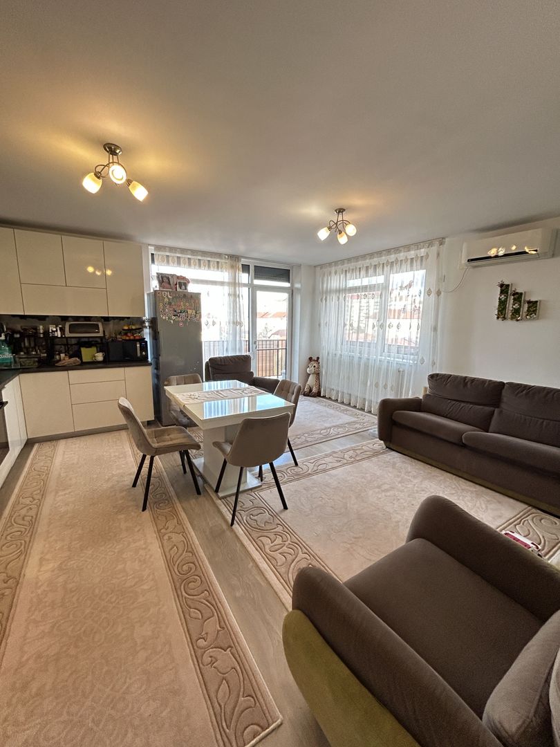 Apartament 3 camere Prima Sova - Poză 1