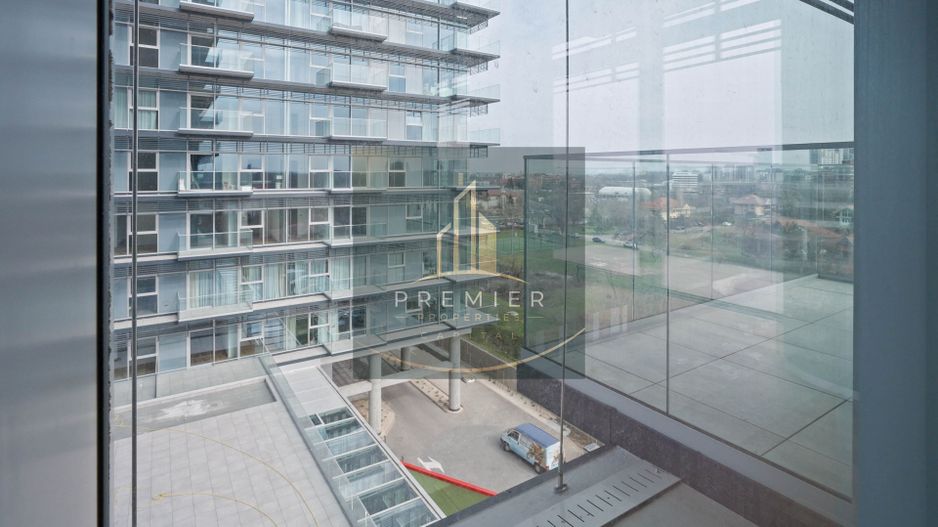 Luxury 2-Bedroom Apartment | Large Terrace | Parking | Prime Location ⭐ - Poză 9