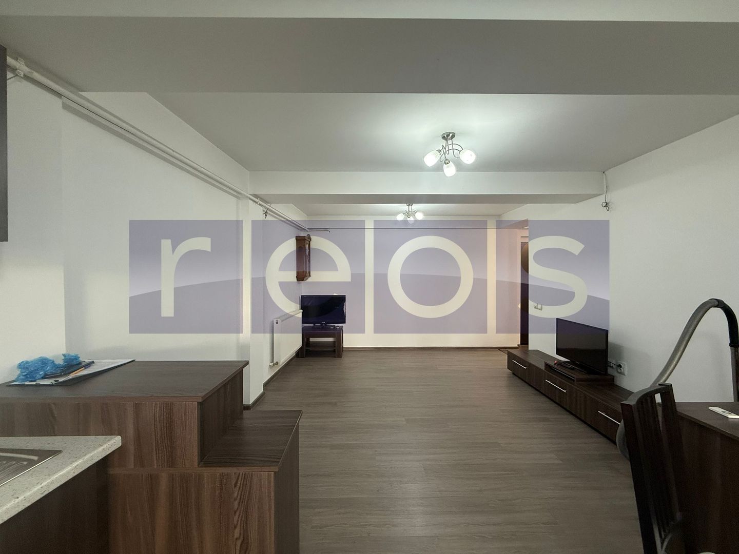 VANZARE | 2 CAMERE | ZONA BANEASA | CURTE PROPRIE | MOBILAT SI UTILAT - Poză 3