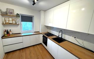 Mobilat si utilat. Decomandat. Clima. Spatiu de depozitare. - Poză 1