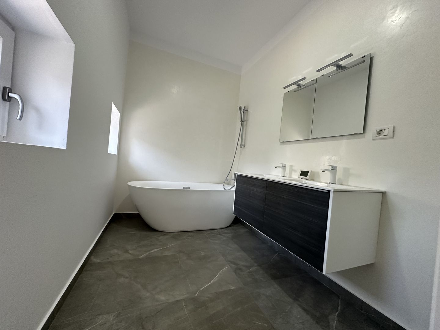 Casa individuala moderna in zona de Nord - Poză 30