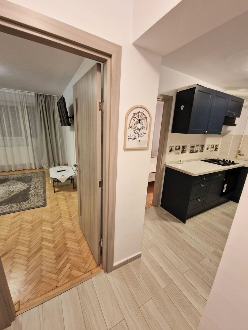 Apartament 2 camere decomandat etaj 3/4 zona Calvaria - Poză 6