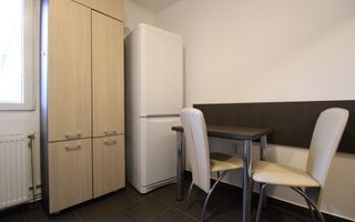 Zona Medicina; str. Bucuresti, centrala proprie si contract inclus. - Poză 9