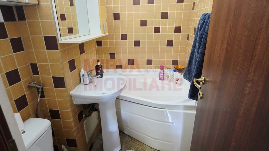 Apartament 3 camere decomandat | zona Baraolt | Mobilat si utilat - Poză 6