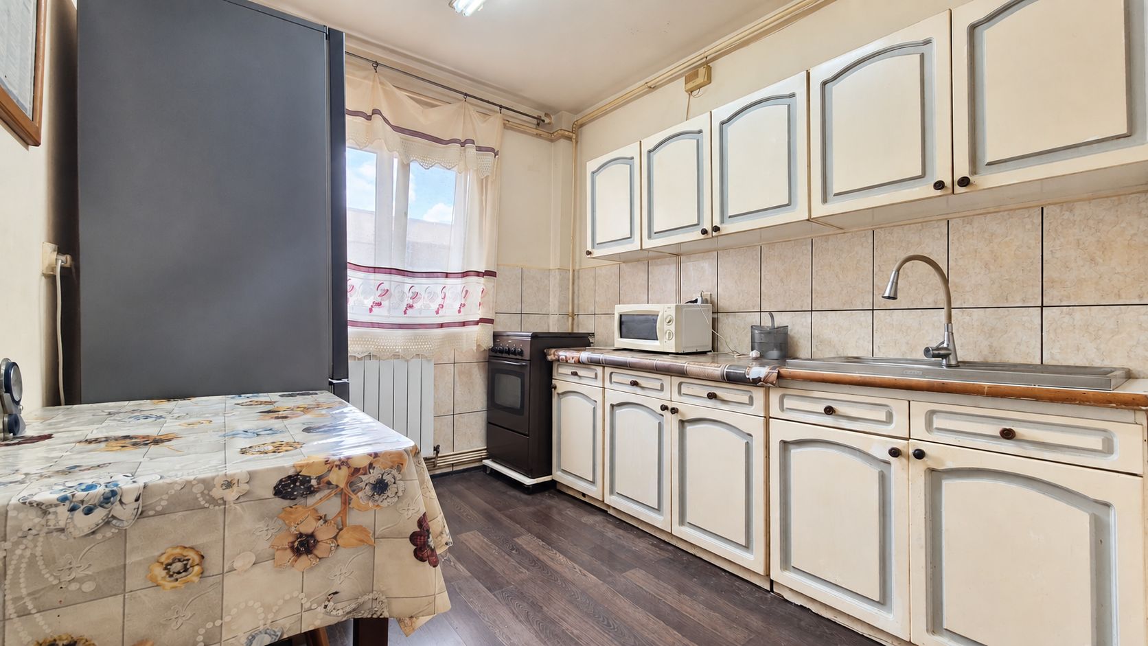 Apartament  3 camere Racadau - Poză 1