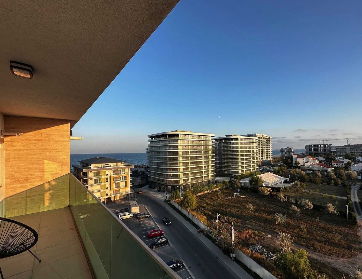 3 camere Mamaia Nord, cu vedere la mare, parcare inclusa - Poză 4