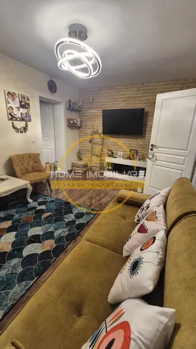 Apartament cu 3 camere /60mp/ zona Podu Ros - Poză 2