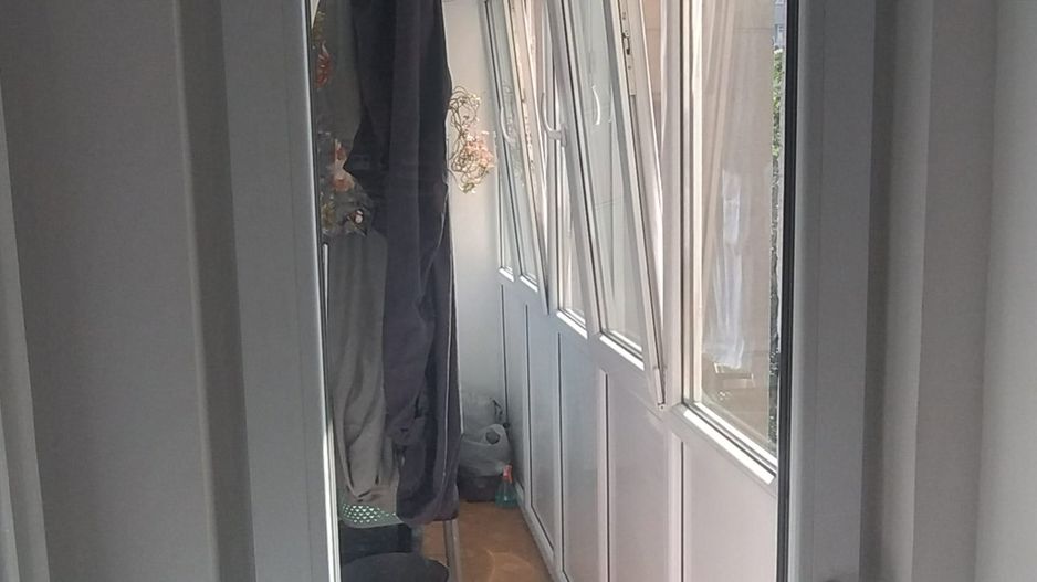 De închiriat: Apartament 3 camere decomandat - Zona Tineretului - Poză 5