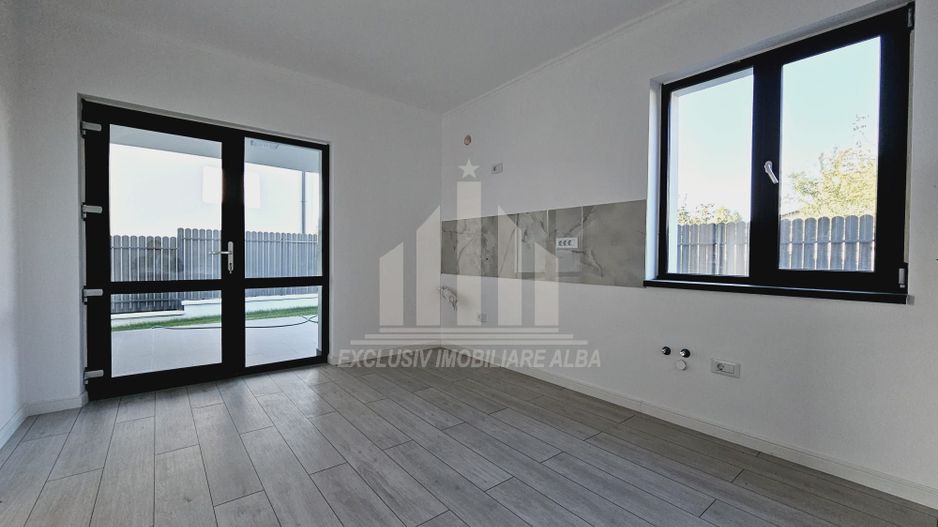 Casa in regim cuplat de vanzare, Cetate - Poză 4