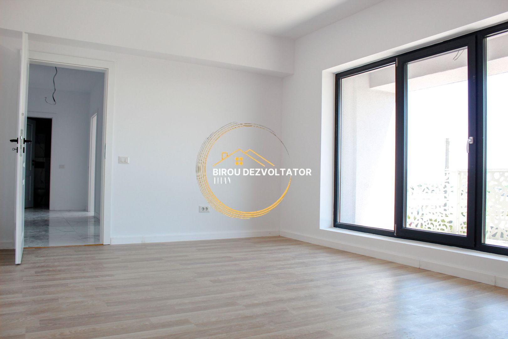 Premium decomandat zona verde metrou Teclu Pret promo titan pallady - Poză 1