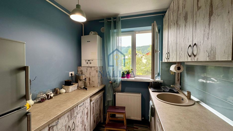 Apartament cu două camere - Poză 3