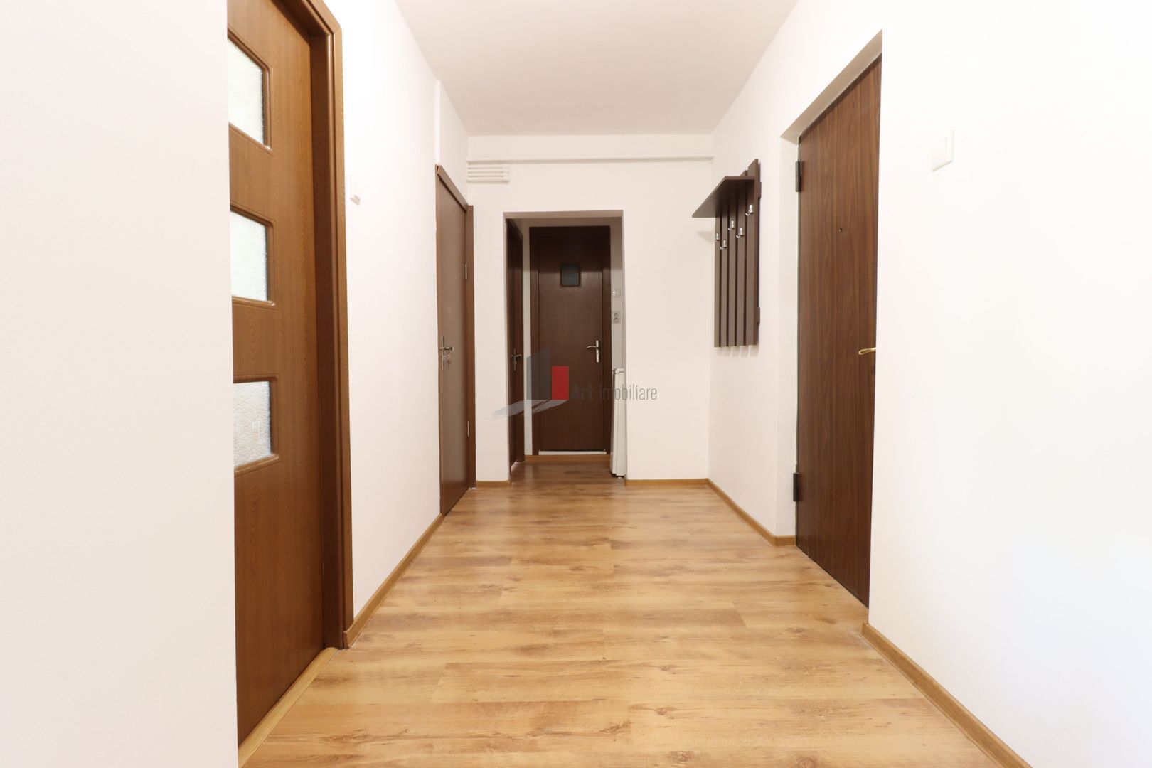 Apartamentul "BRILLANT", bloc nou, mobilat/utilat, CENTRALA PROPRIE - Poză 8