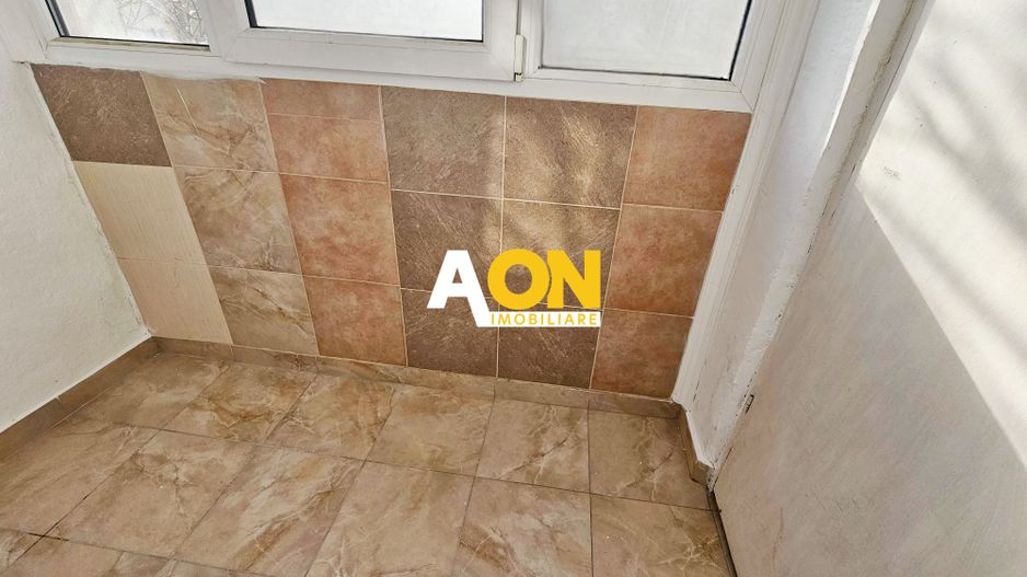 Apartament 2 camere, cu balcon, etaj 1, Cetate - Poză 4