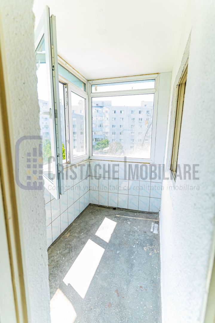 Fără comision! Apartament decomandat, 3 camere, an 1985, etj. 5, bloc anvelopat - Poză 5