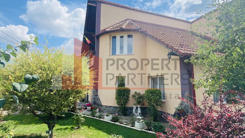 Casa deosebita Ghimbav - Poză 3