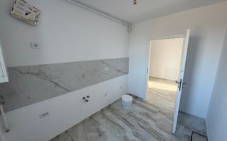 Disponibil imediat. Decomandat. TVA 21% inclus in pret - Poză 2