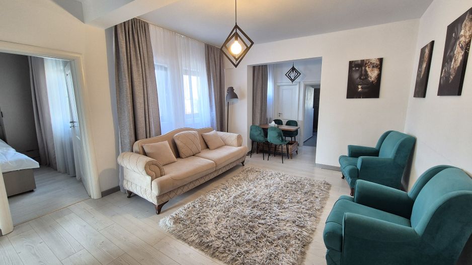 Apartament cu 3 camere - Unirii - Poză 1