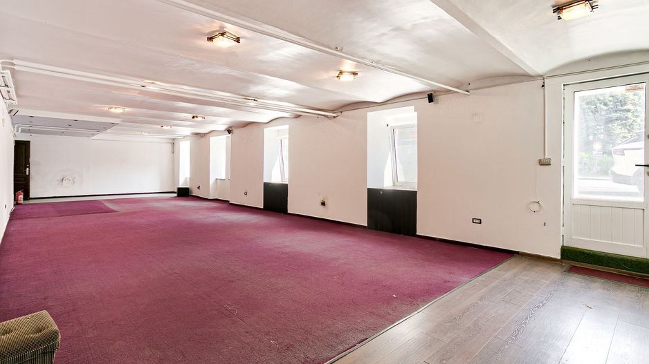 INCHIRIAT! Spatiu comercial de închiriat - 210 mp - Ultracentral - Poză 3