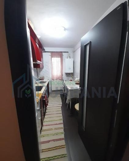Apartament cu 3 camere de vânzare în zona Dacia, Iași - Poză 2