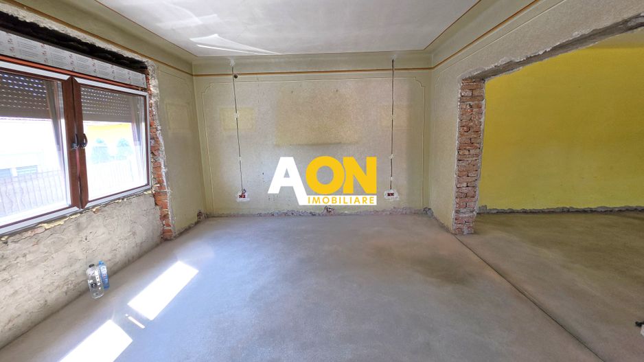 Casă semifinisată, 4 camere, 350 mp teren, la asfalt, zona Centru - Poză 7