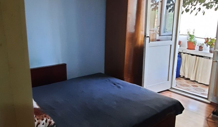 Sagului-Turist | 3 Camere | Decomandat | Etaj Intermediar. - Poză 3