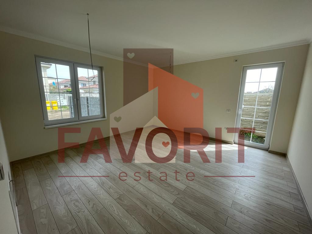 Etaj 2. Finisaje superioare. Pozitie excelenta. - Poză 2