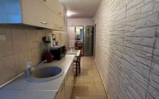 Garsonieră 38 mp, parter, balcon închis, boxă, metrou 2 min - Poză 4
