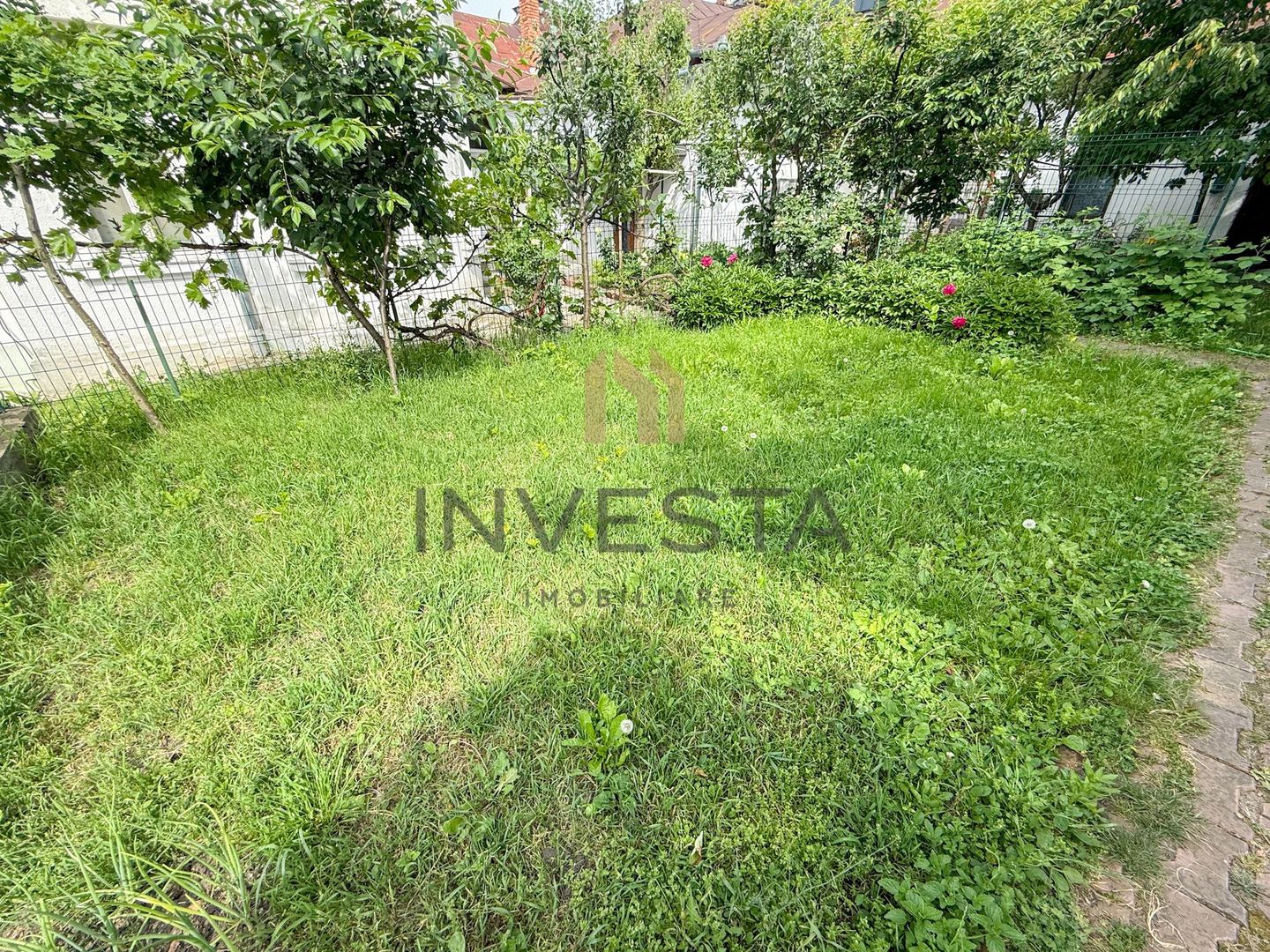 Apartament  78 mp utili cu gradina de 100 mp pe strada Brasov! - Poză 11