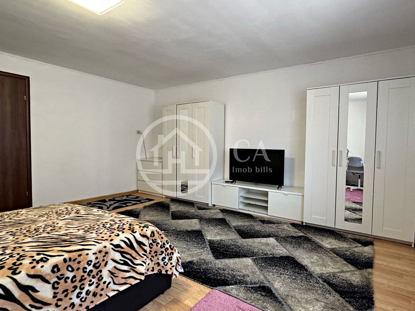 Casa de inchiriat cu 2 camere in Cartierul Velenta, Oradea - Poză 1