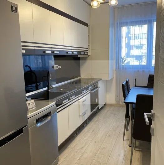 Închiriere apartament 3 camere decomandate – zona Iulius Mall - Poză 2